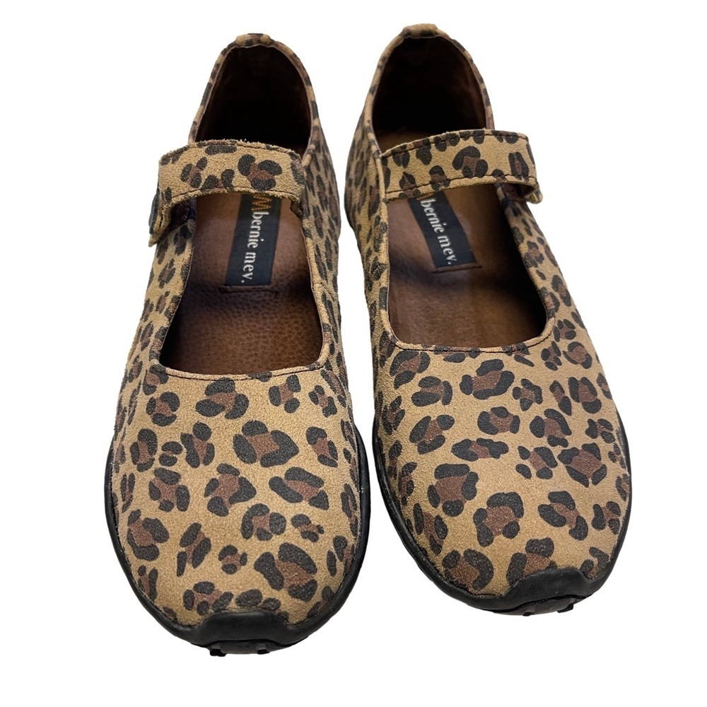 BM Bernie Mev Leopard Flats with Velcro Strap Women’s Sz 8.5 (39)